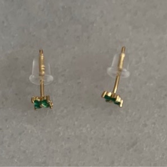 Gold Green Crystal Huggie Earrings Brand New - Picture 2 of 3